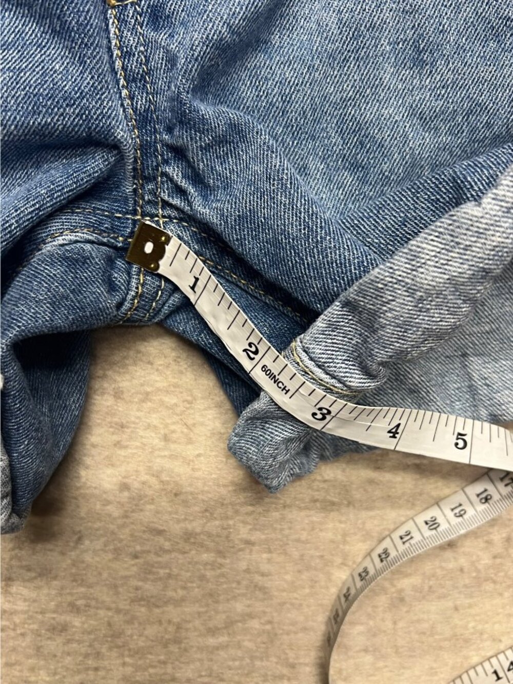 Levi's Distressed Medium Wash Shortall Girls 10 Regular Summer Distressed - Picture 11 of 11